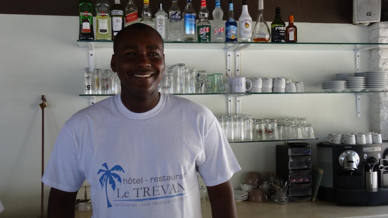 Hôtel Le Trévani à Koungou Extérieur photo